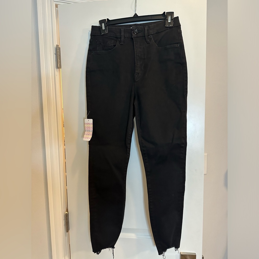 NWT Good American Good Waist Crop Size 8 (29) in black